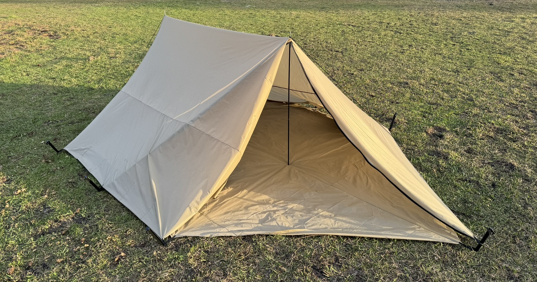 Skeeta Field Tent